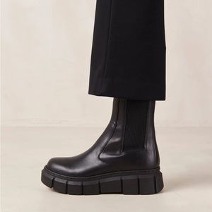 Alohas Armor - Black Leather Boots